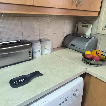 Lejlighed 3 Bedroom Old Town 5 Minute Walk To Finnikoudes