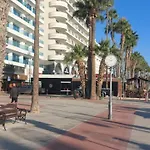 3 Bedroom Old Town 5 Minute Walk To Finnikoudes Appartamento Larnaca